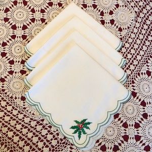 4 Large Christmas Dinner Napkins Embroidered Holly